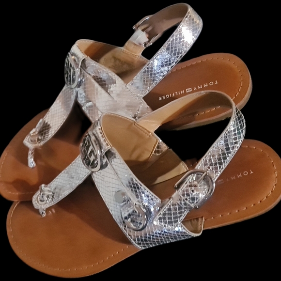 Tommy Hilfiger great condition flat sandals size 8 - Picture 3 of 8